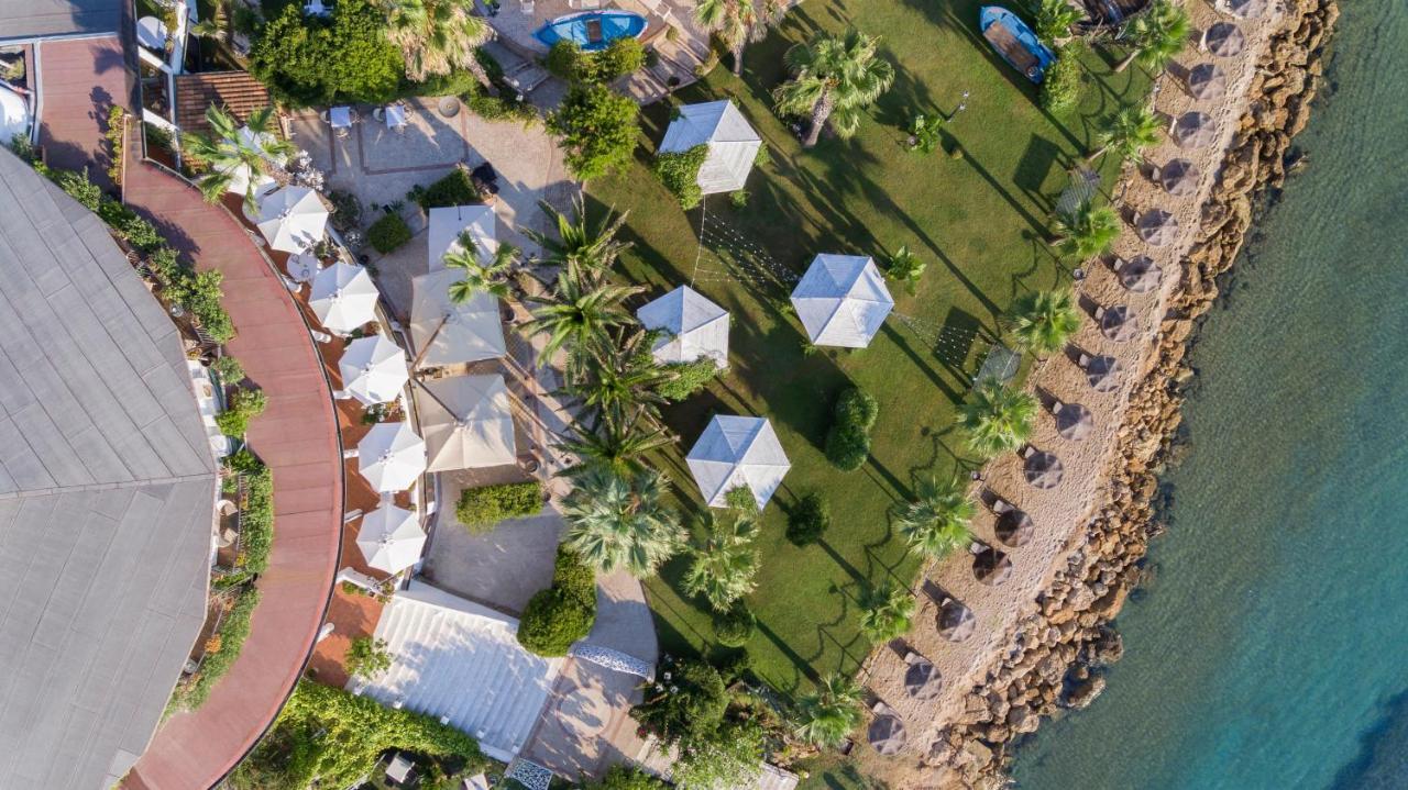 Hotel Lido Degli Scogli Кротоне Экстерьер фото