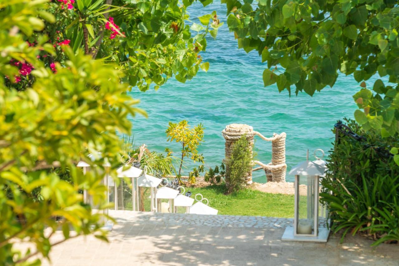 Hotel Lido Degli Scogli Кротоне Экстерьер фото