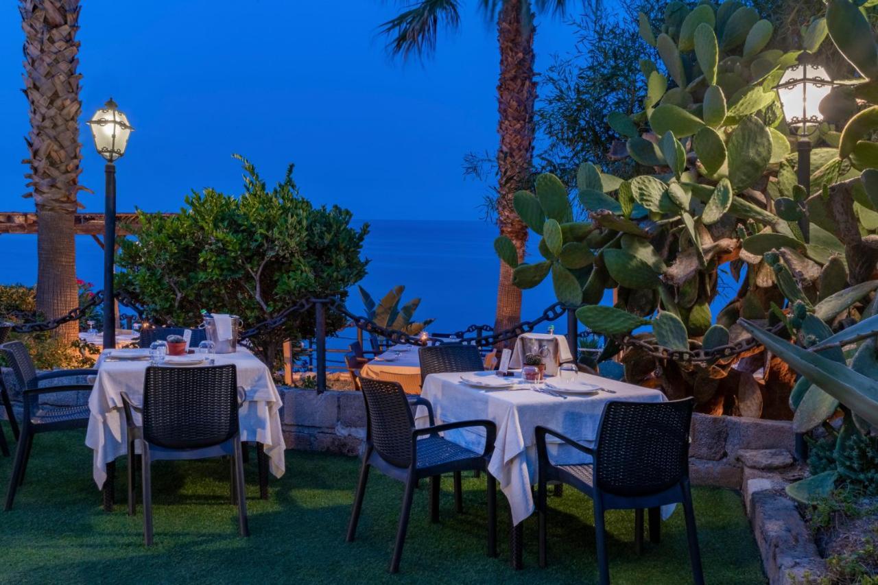 Hotel Lido Degli Scogli Кротоне Экстерьер фото